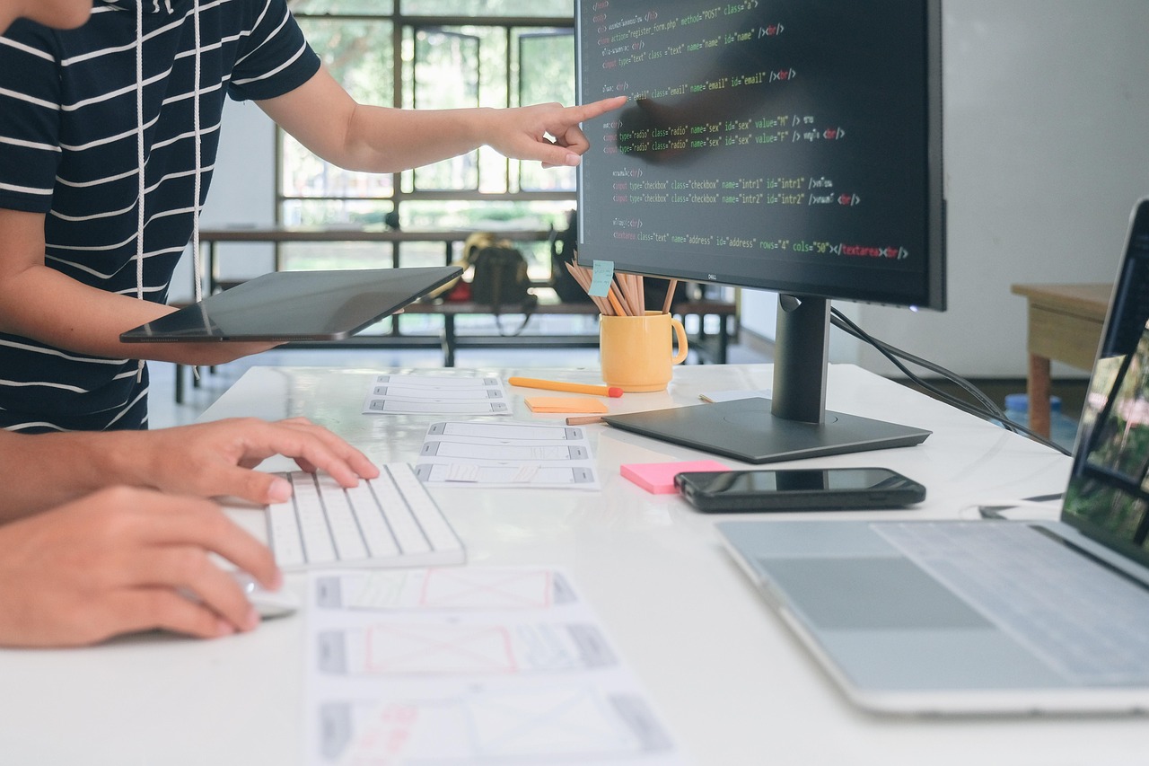 découvrez les compétences essentielles en développement web pour réussir dans le monde du numérique. explorez les technologies clés, les outils et les bonnes pratiques pour devenir un développeur web performant.